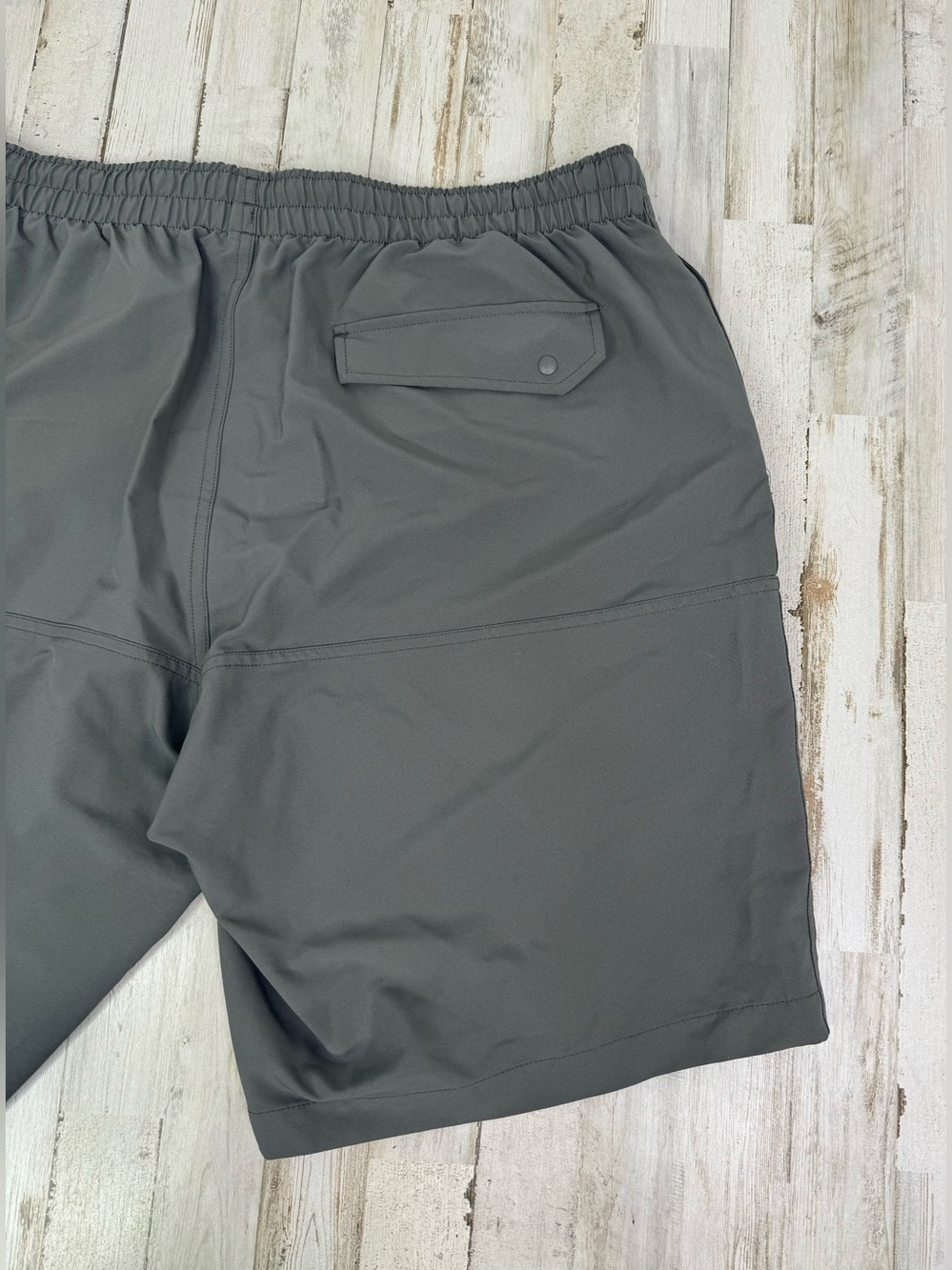 Duluth Trading Co. Shorts Mens XL Gray Mesh Relaxed Drawstring Pockets 11 Inseam - Picture 8 of 9